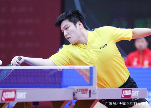 由兩支世界 由兩支世界