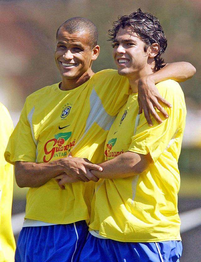 在现代足球 在现代足球